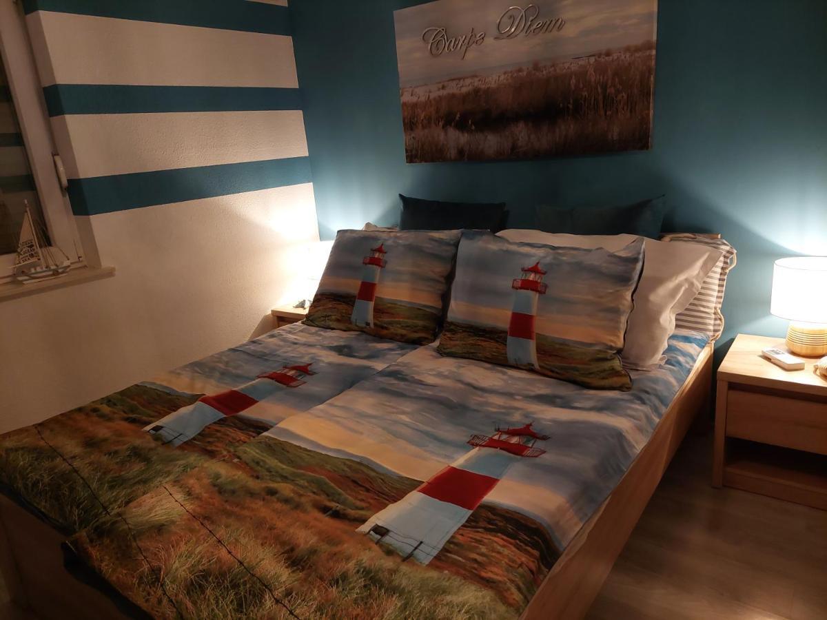 Spacious Apartment Close To The Sea In Kastel Luksic Kastela Exterior photo